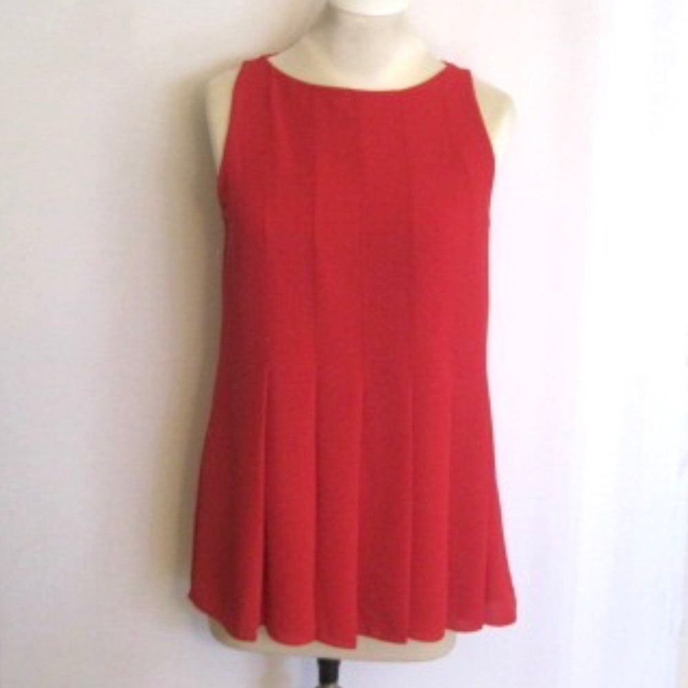 Theory Sleeveless Pleated Top